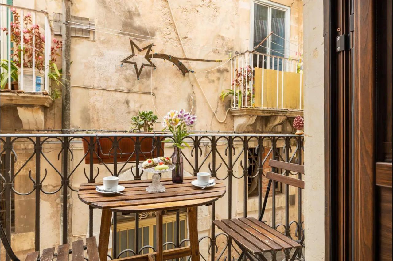 Garconniere In Ortigia Villa Syracuse Exterior photo